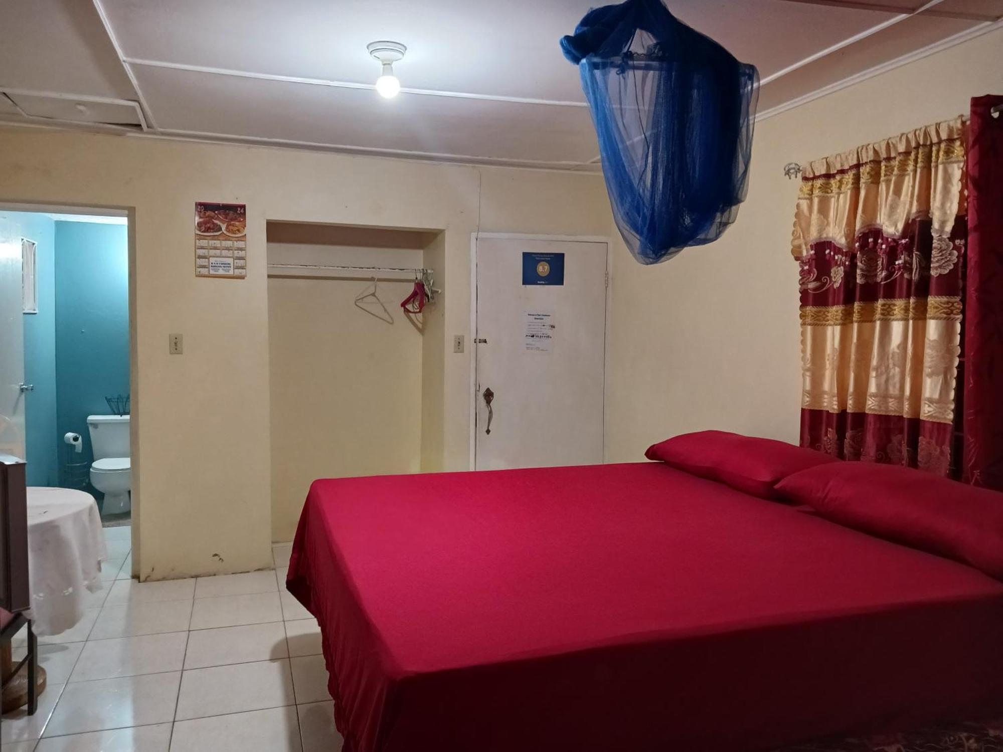 Tina's Guest House Ocho Ríos Extérieur photo